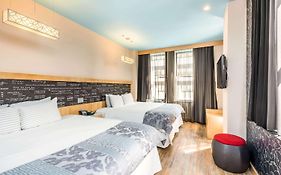 Tryp Wyndham Times Square South 4*